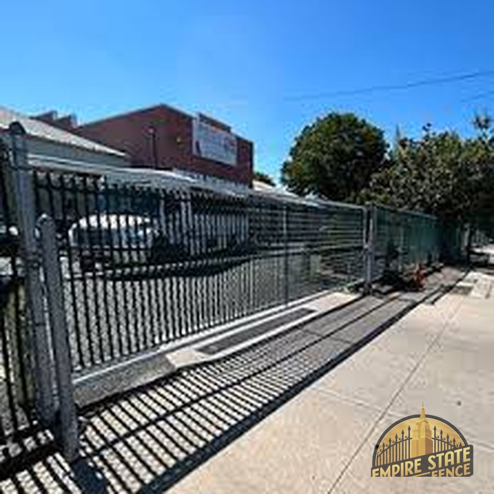 PVC vinyl fence